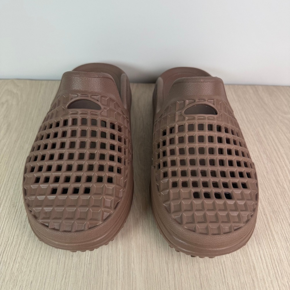 Lusso Cloud Pelli Brown Waffle Knit EVA Foam Slip On Slides Mules Womens 8